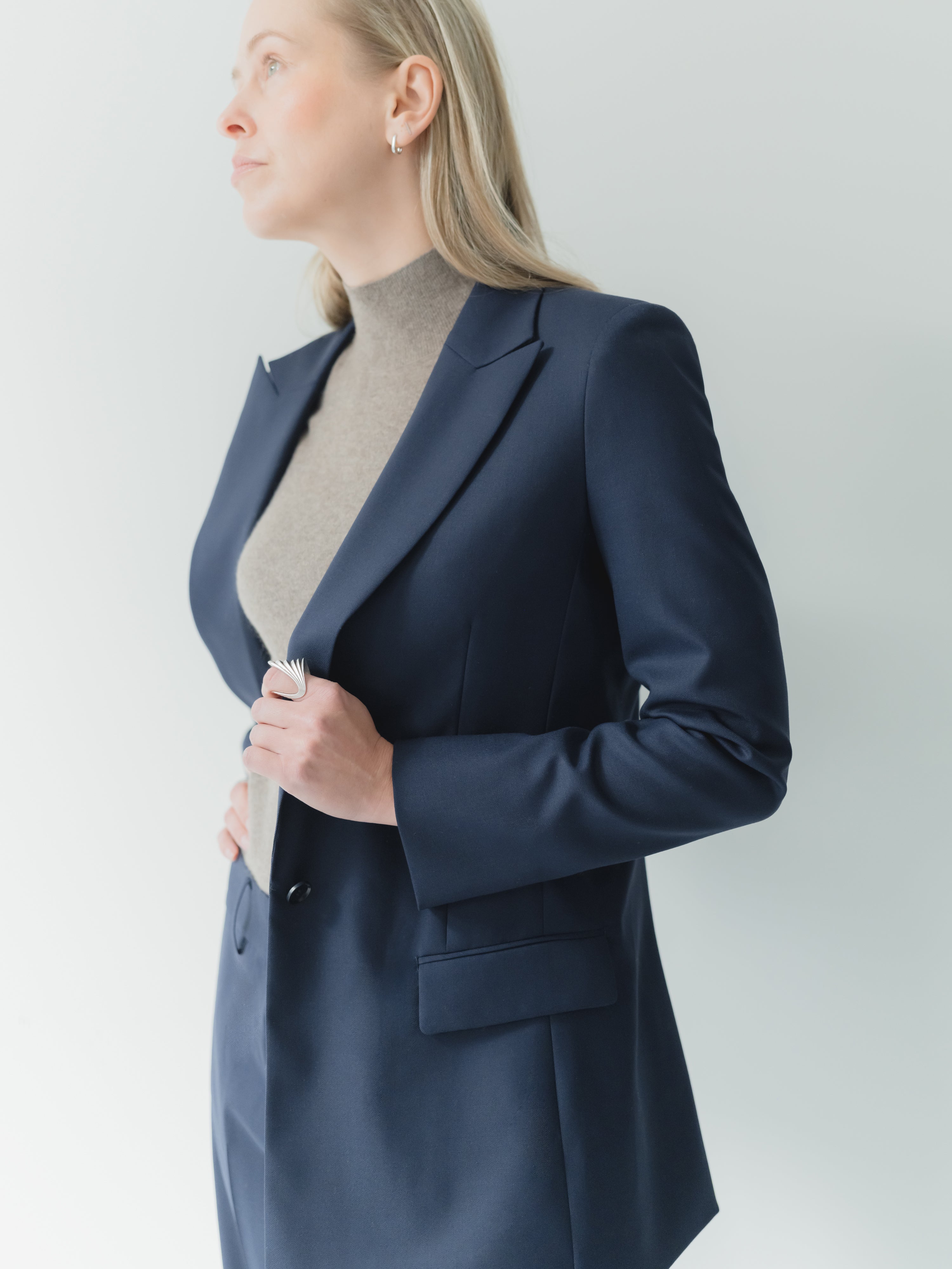 Simone / Mara contemporary Stretch Serge suit