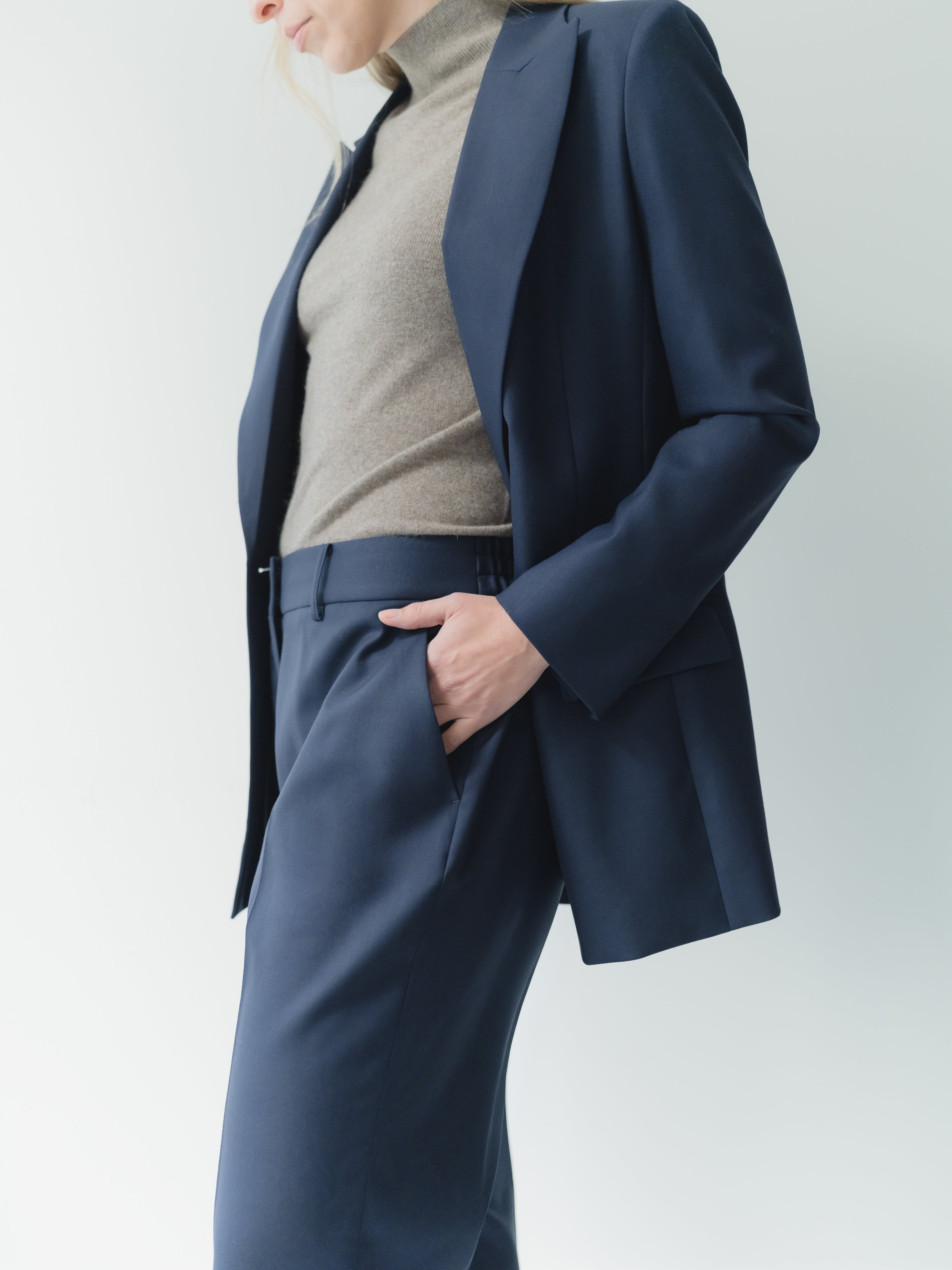 Simone / Mara contemporary Stretch Serge suit